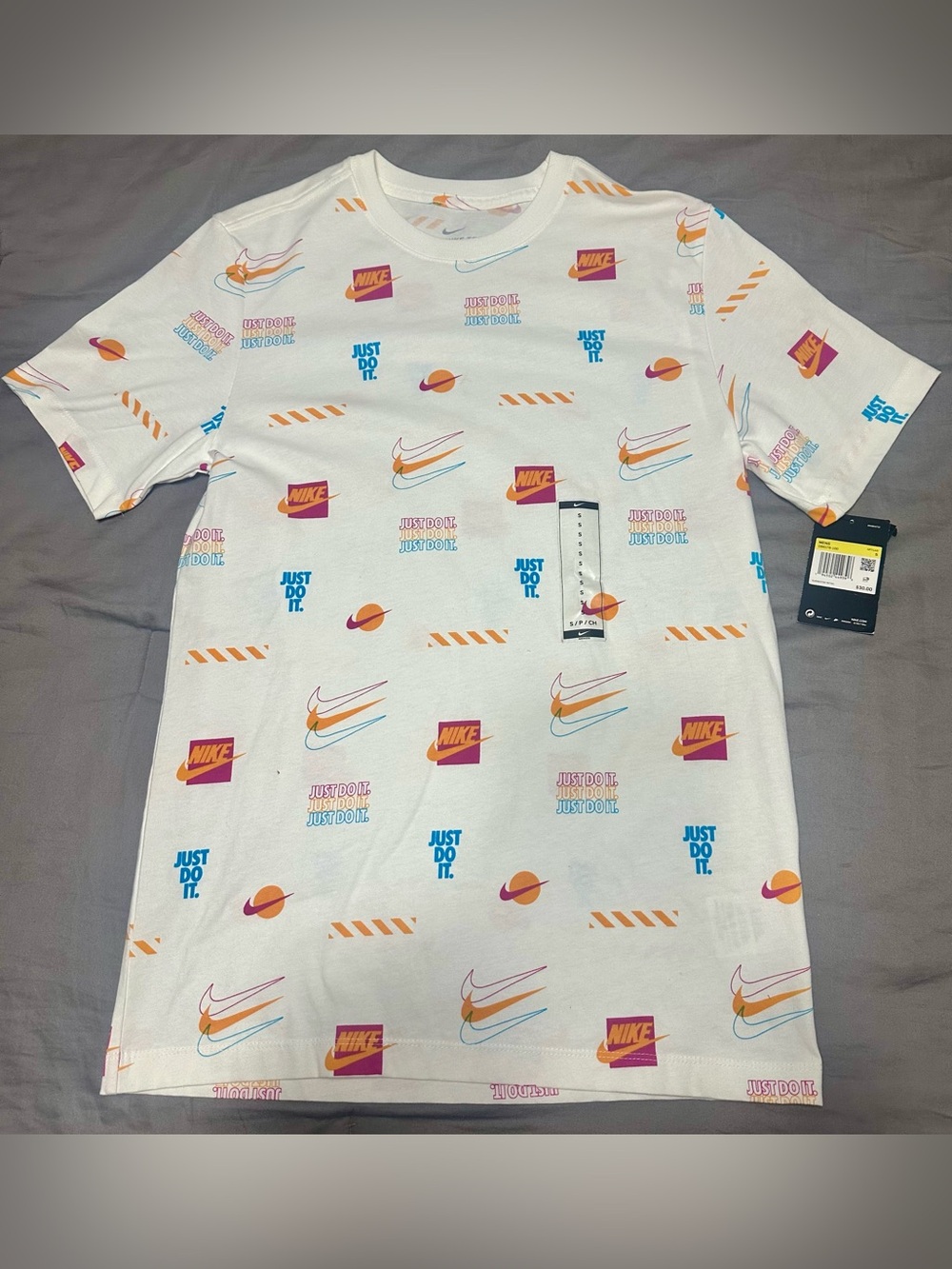 Men’s Nike/Swoosh/Just Do It All Over Printed Tee white size S